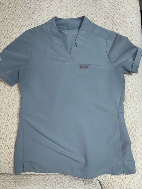 Figs Women's Scrub Top in Dusty Blue